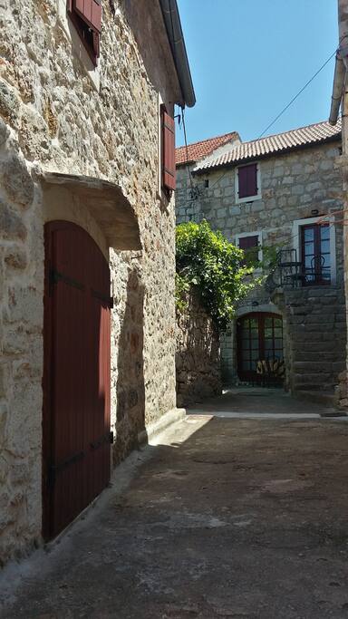 house from the street side