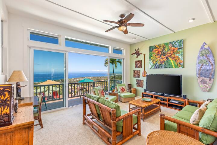 Permitted Luxury Home, Stunning Views, Heated Pool gallery image 2