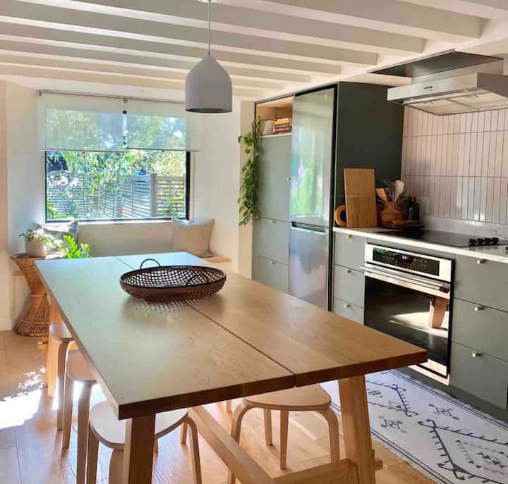 New Westminster Vacation Rentals & Homes British Columbia, Canada