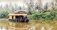 AMRUTHAM+HOUSEBOATS+%28Kumarakom+%2F+Alleppey%29