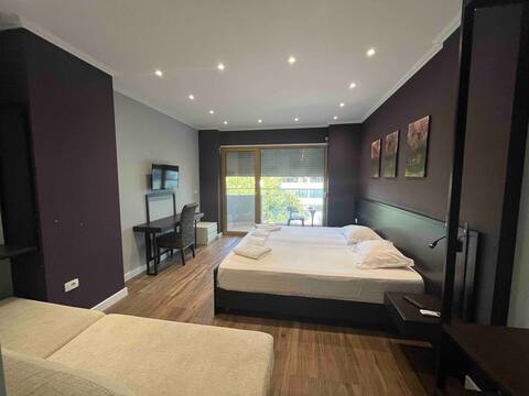 3.City Center DBL/Twin Studio-Great Balcony View.