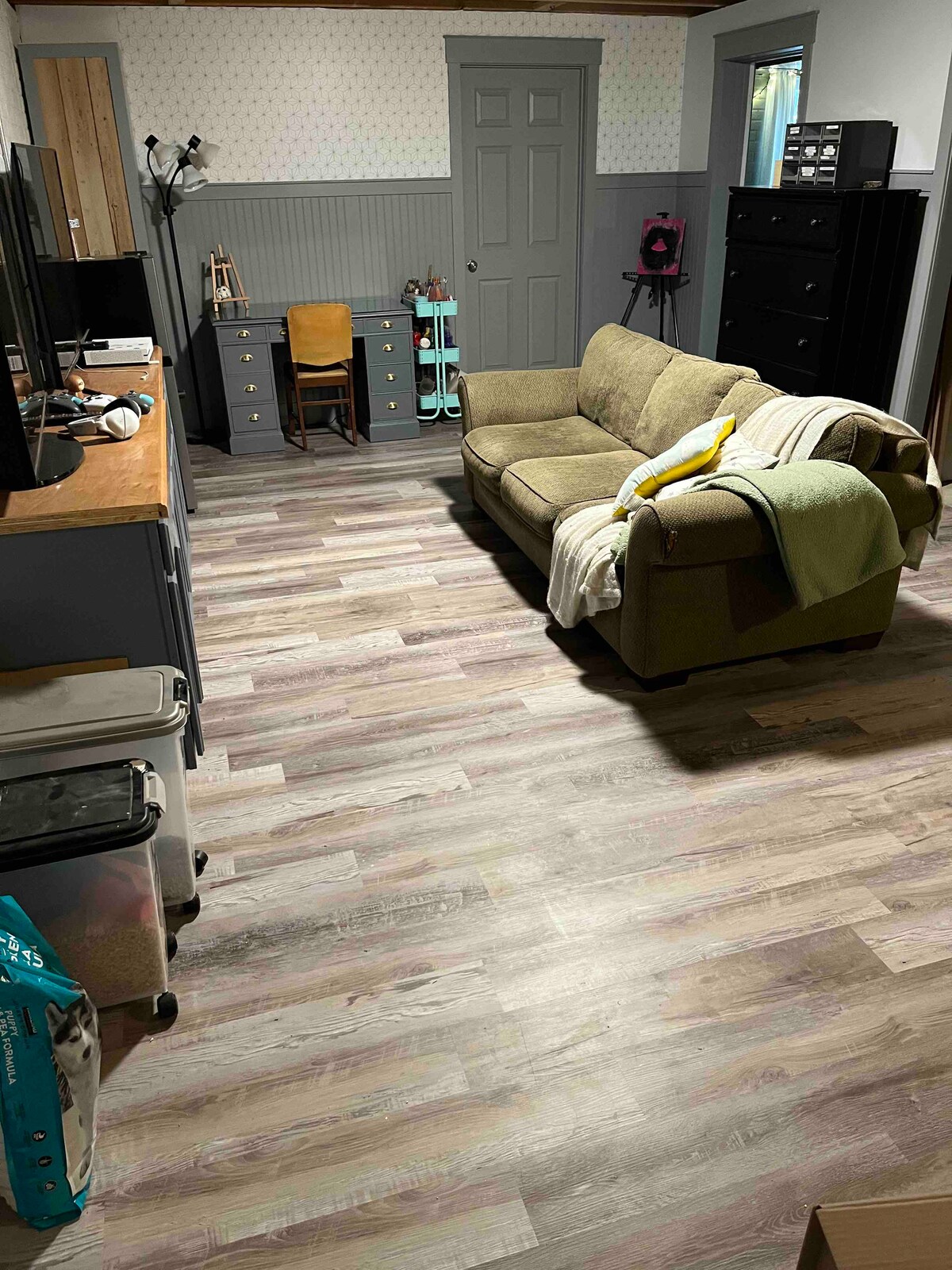 غرفة العائلة - الطابق السفلي 