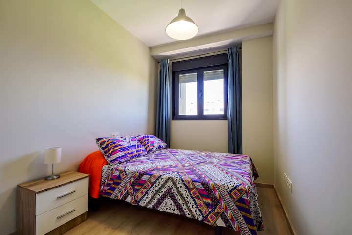 Habitación con cama de 1,35