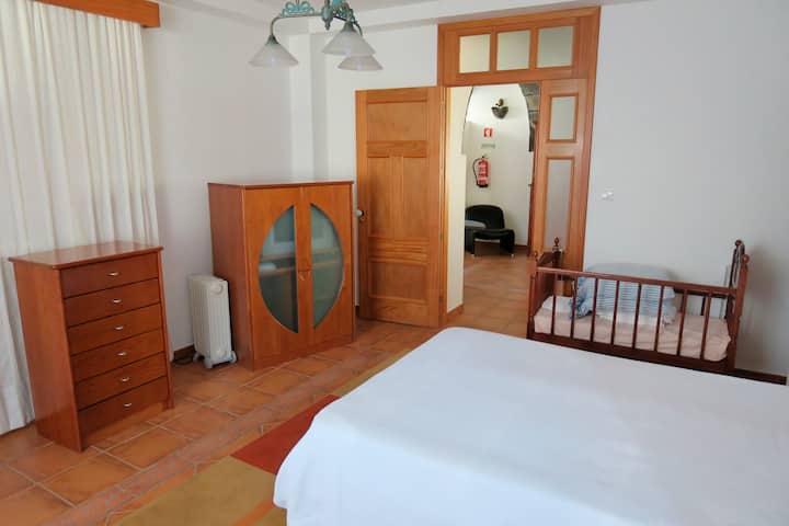 ห้องนอนใต้ดิน WC ส่วนตัว