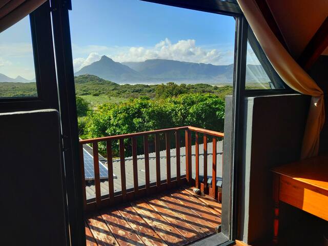 Kommetjie Villa, beachfront Estate, 24 hr power gallery image 5