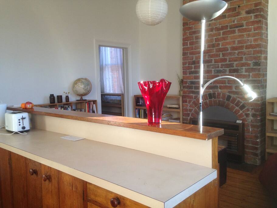 Kitchen/lounge area