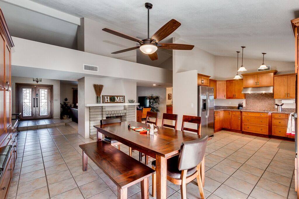 Kitchen/Dining