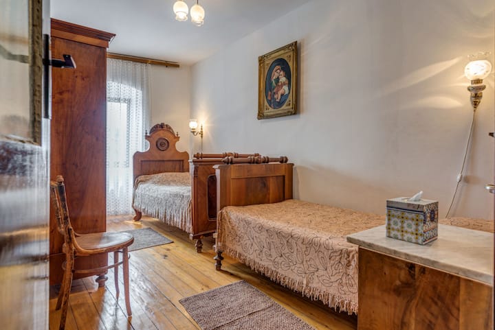 საძინებელი 2