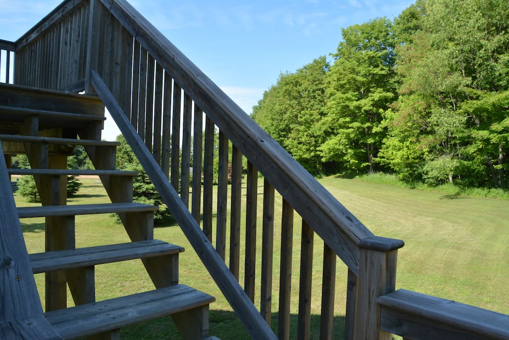 second set of steps to entrance