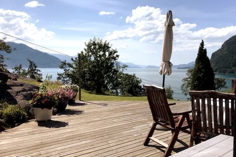 Top performing Airbnb: Beautiful view @ Hardangerfjord in Kvam Herad