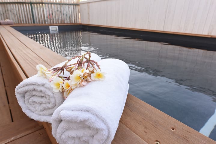 Amdar Holiday Vacation Rentals managed Airbnb listing 2