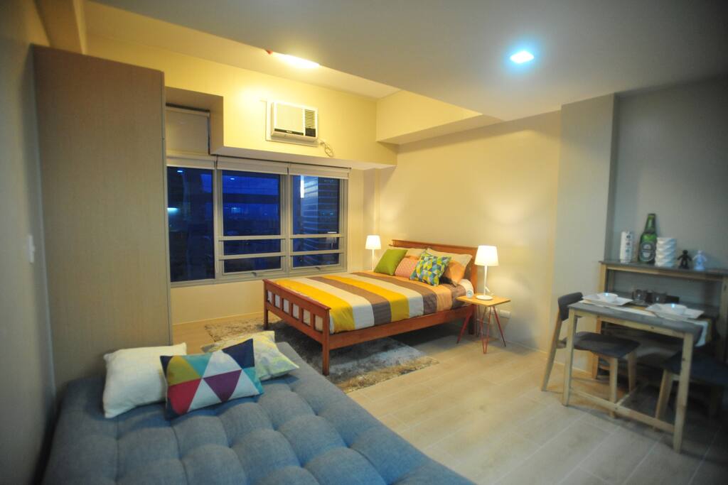 Comfortably accommodates 4 people.