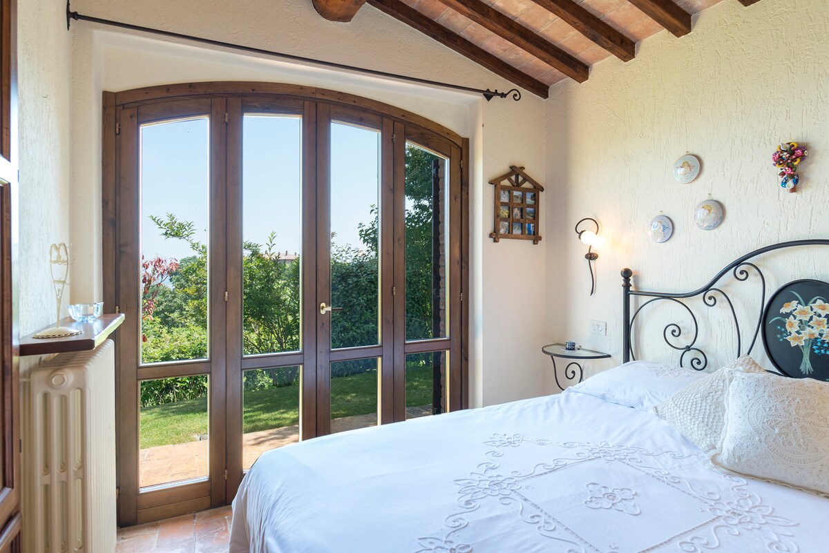 Bedroom  n 1 with en suite bathroom