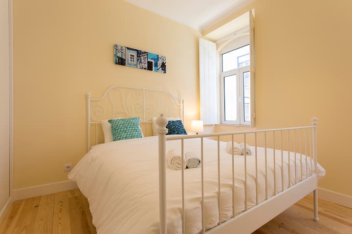 Lovely And Cozy Sao Bento Home - Lisbon