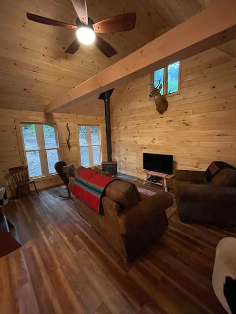 Popular Airbnb listing: Bolton Landing - Cozy Adirondack Cabin Home & Ski in Bolton Landing