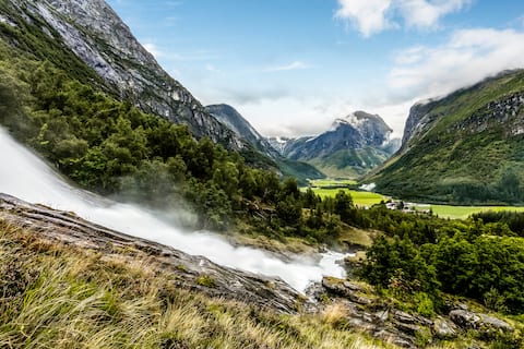 Successful Airbnb property: Høyseth Camping, Cabin # 8 in Sunnfjord