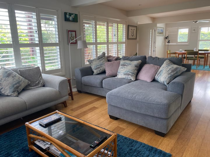 Funky Beach House - Lake Cathie