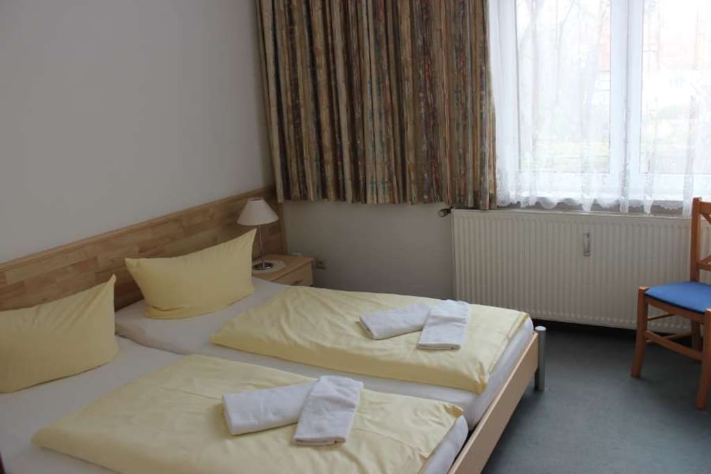1. Schlafzimmer ruhig zur Hofseite
