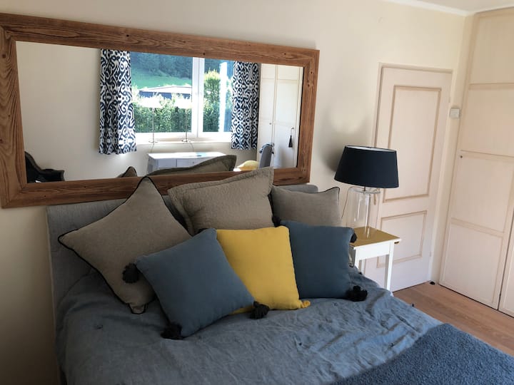 2 - ра отделна спалня