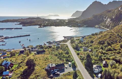 Whole house, bay view, 4 bedrooms, close to ferry