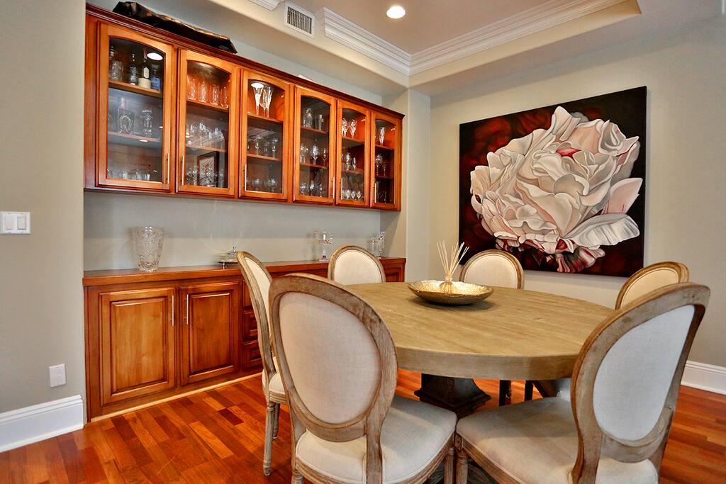 Dining room seats 8