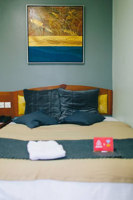 Queen size spring bed