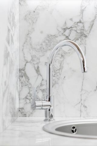 Un écrin de raffinement sur la rive gauche de Lyon gallery image 4