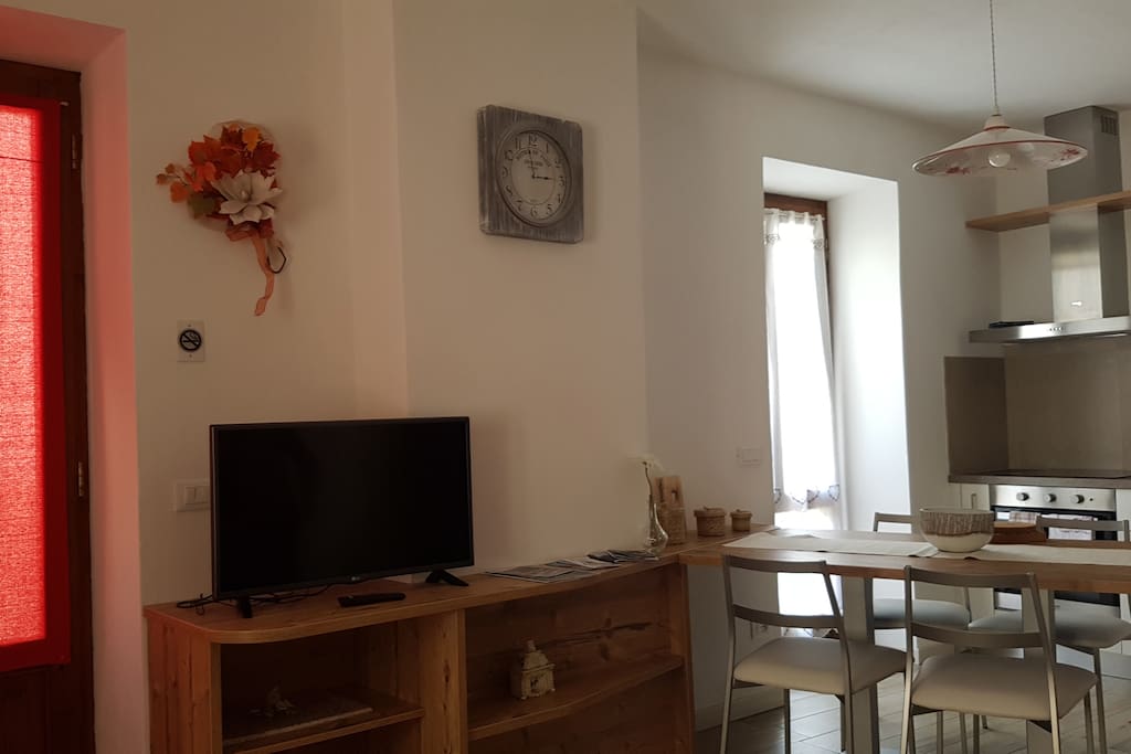 tv