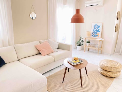 Successful Airbnb property: The Great Escape Suite: modern sea home in Općina Okrug