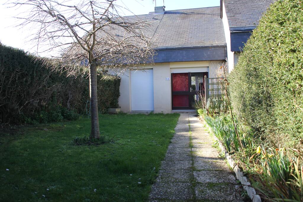 Entrée du logement avec jardin de 40 m2