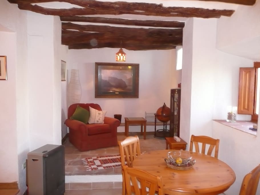 Montserrat Dining Room and 2nd Lounge