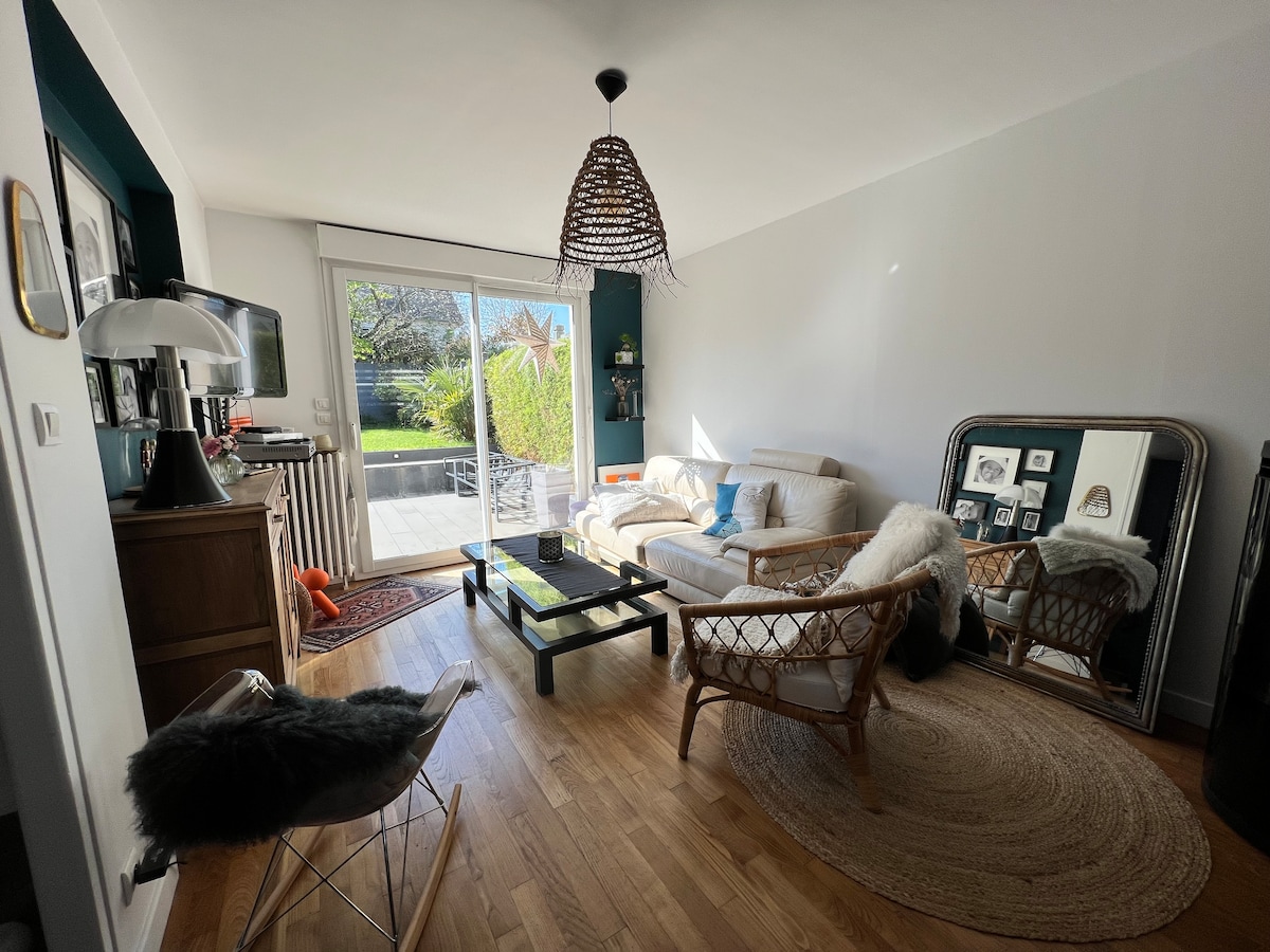 Successful Airbnb property: house and garden Rennes 3 bedrooms in Sud Gare
