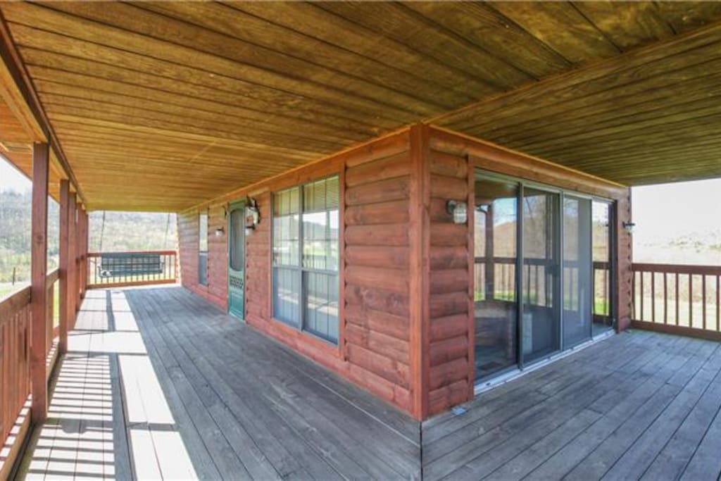 Cabin on the Appalachian Cabins for Rent in Christiana, Tennessee