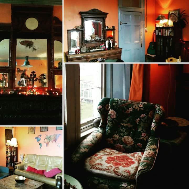 "The African" Family Room Connemara National Park - Clifden