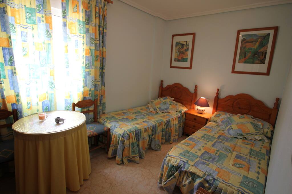 Dormitorio 3 primera Planta, con baño