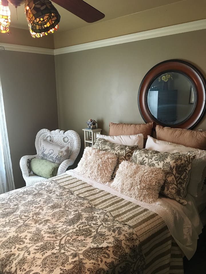 South County Comfy Home - Arnold, MO