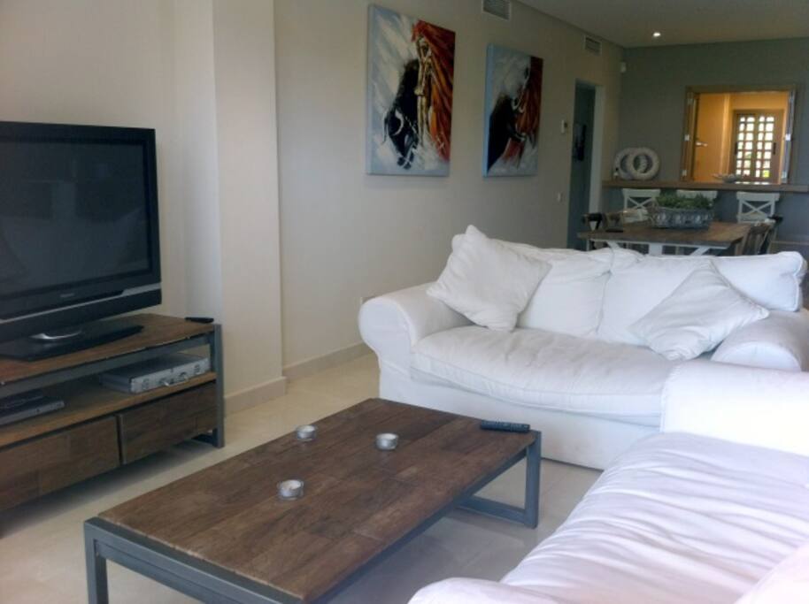 Salón \ Living Room