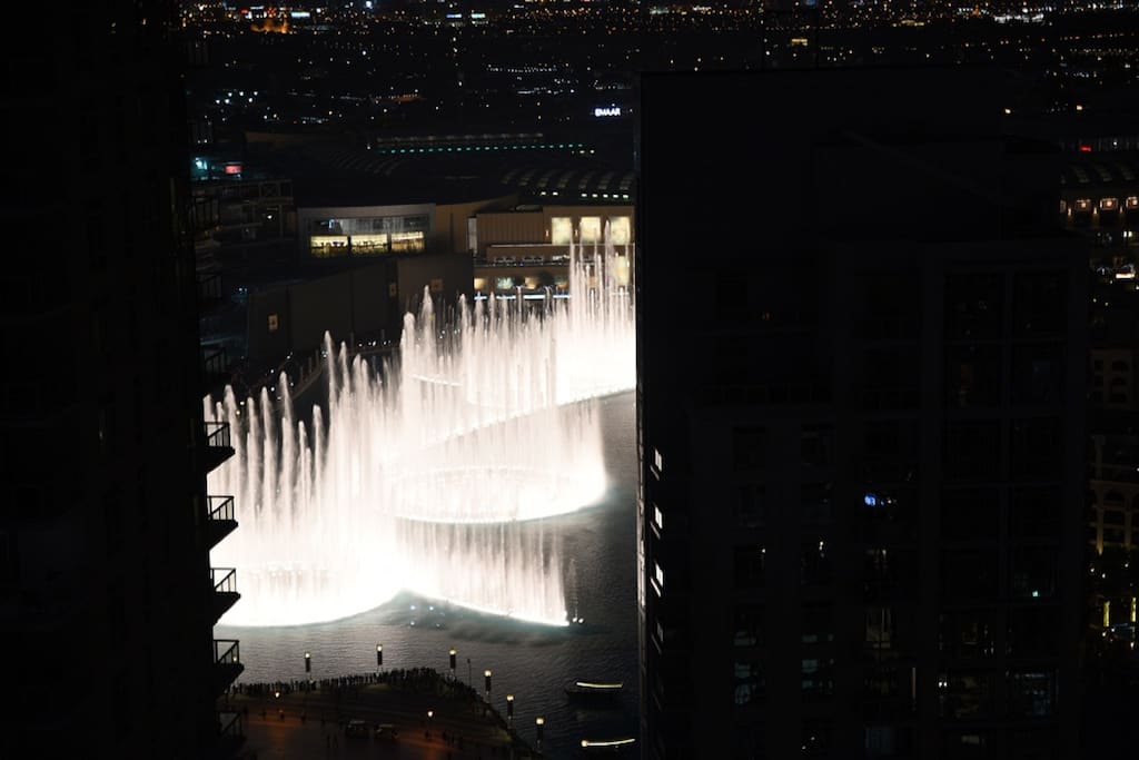 Mesmerising fountain view