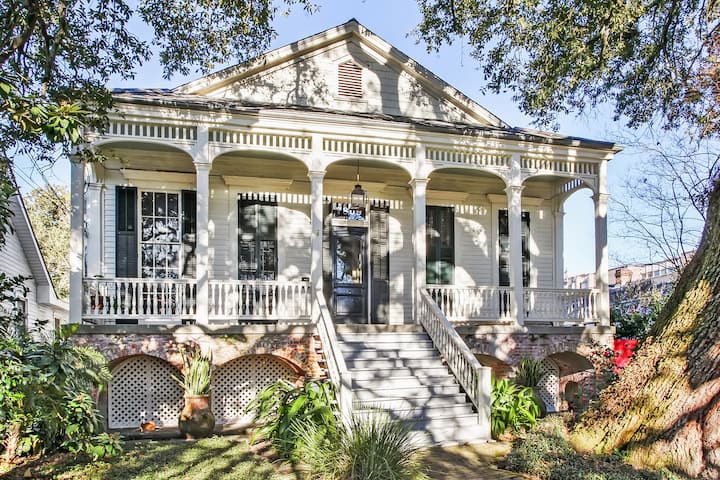 airbnb tours new orleans