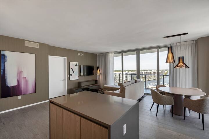 Amazing 4 BR with breathtaking ocean & city views gallery image 4