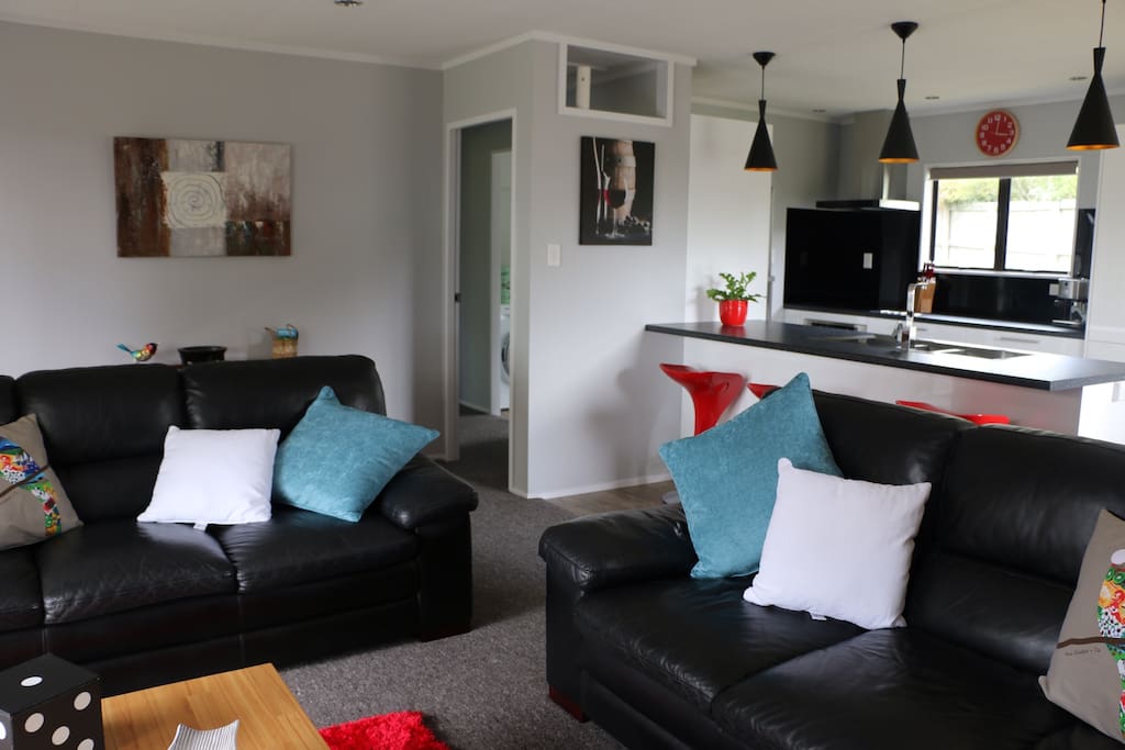 Open plan kitchen/lounge
