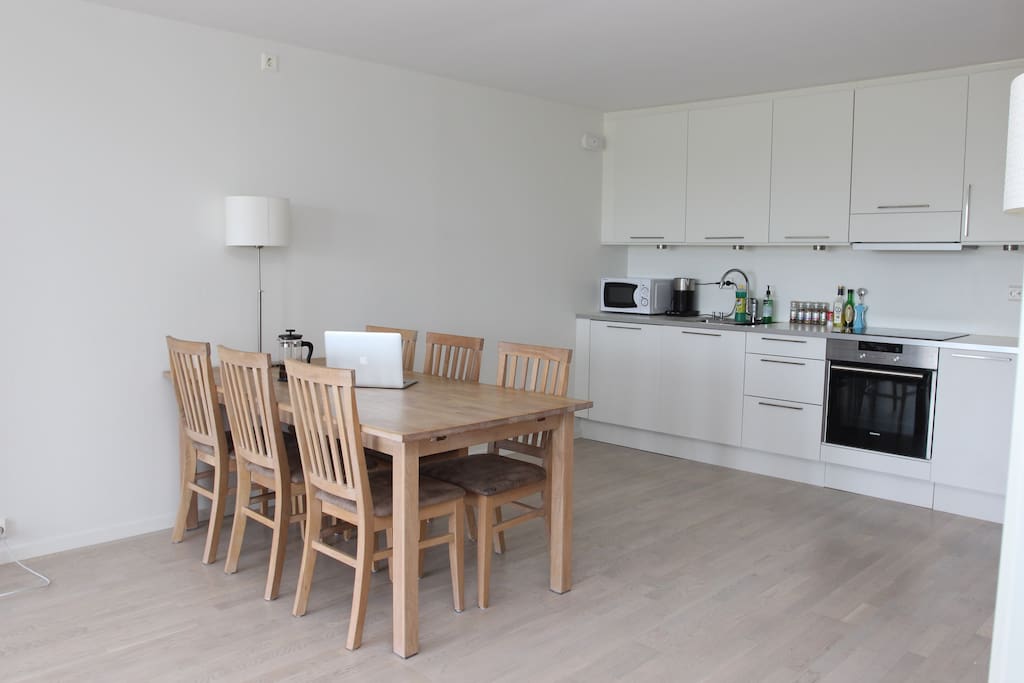 Kitchen and dining table