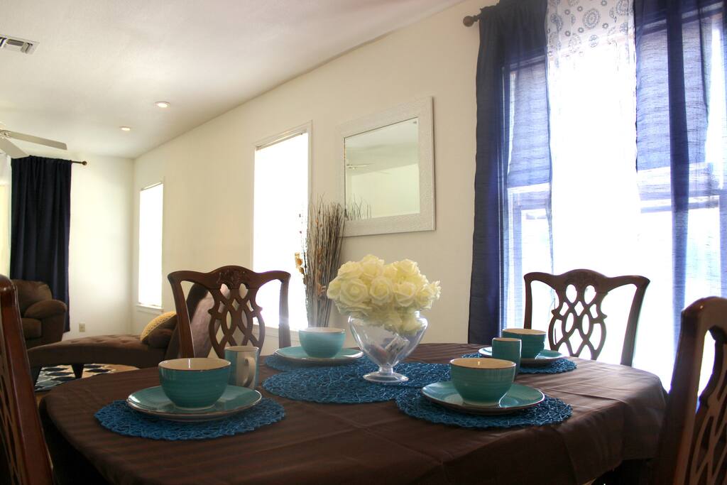 Dinning fits 4 people and I Have a High Chair.