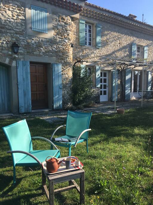 Breakfast in the garden