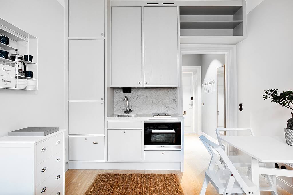 Kitchen and fold table.