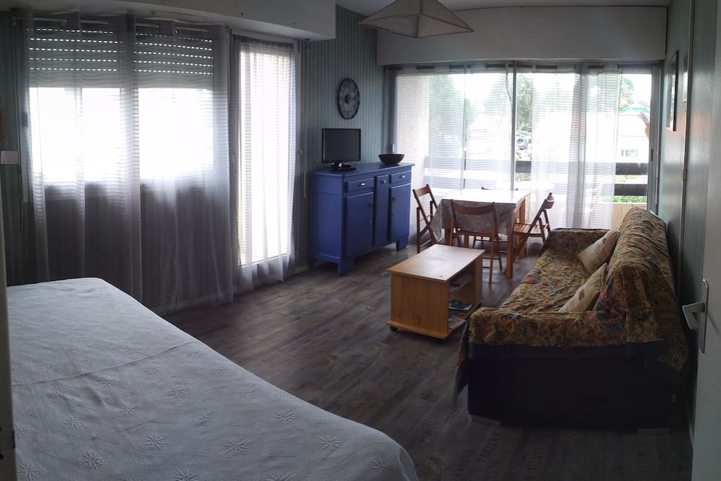 Pièce de vie, vue Nord / Living room, North view