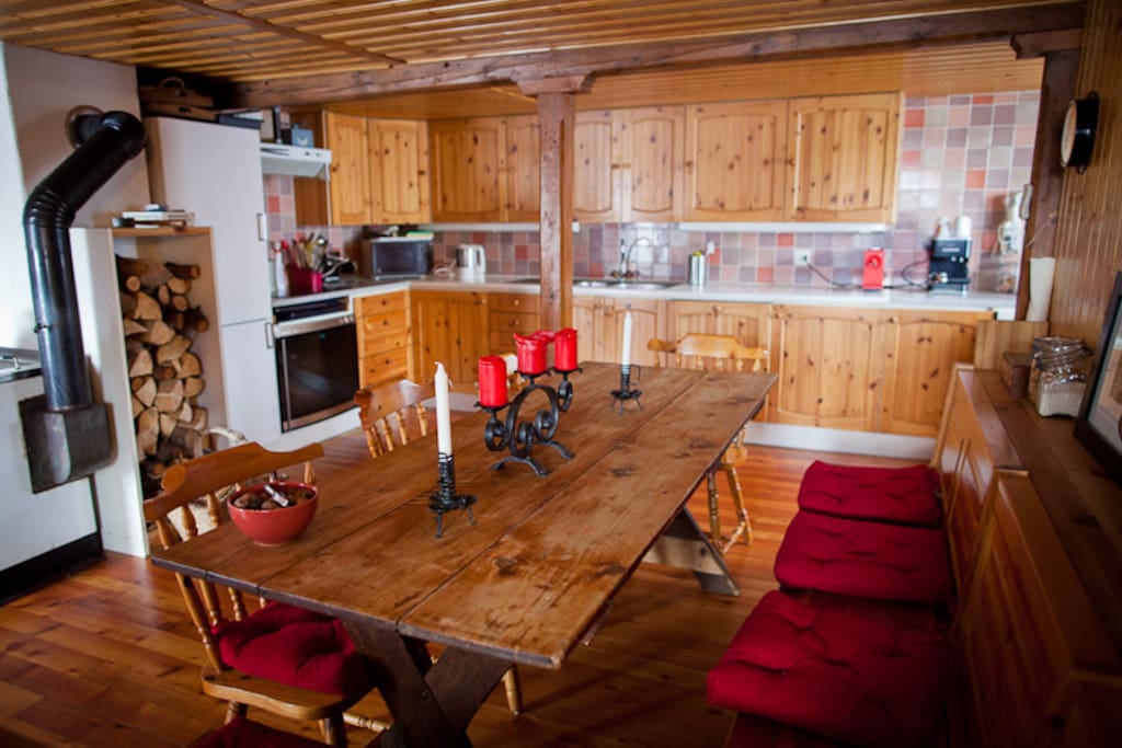 La salle à manger et cuisine