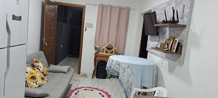 Eja dhe shijo shtëpinë, plazhet dhe ndjehu si në shtëpi.

