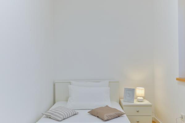 Спална соба 6