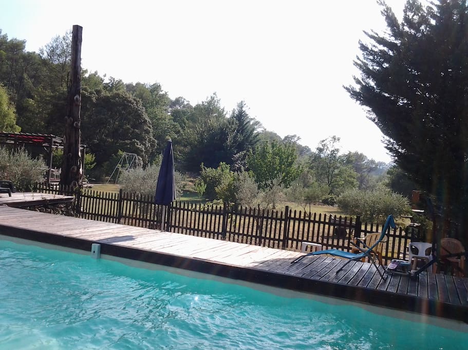 une piscine sécurisée